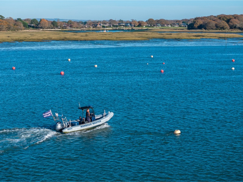 speed boat